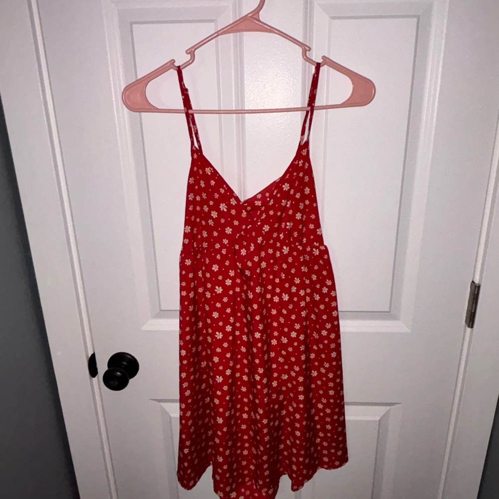 SHEIN Red Daisy Print Spaghetti Strap Dress